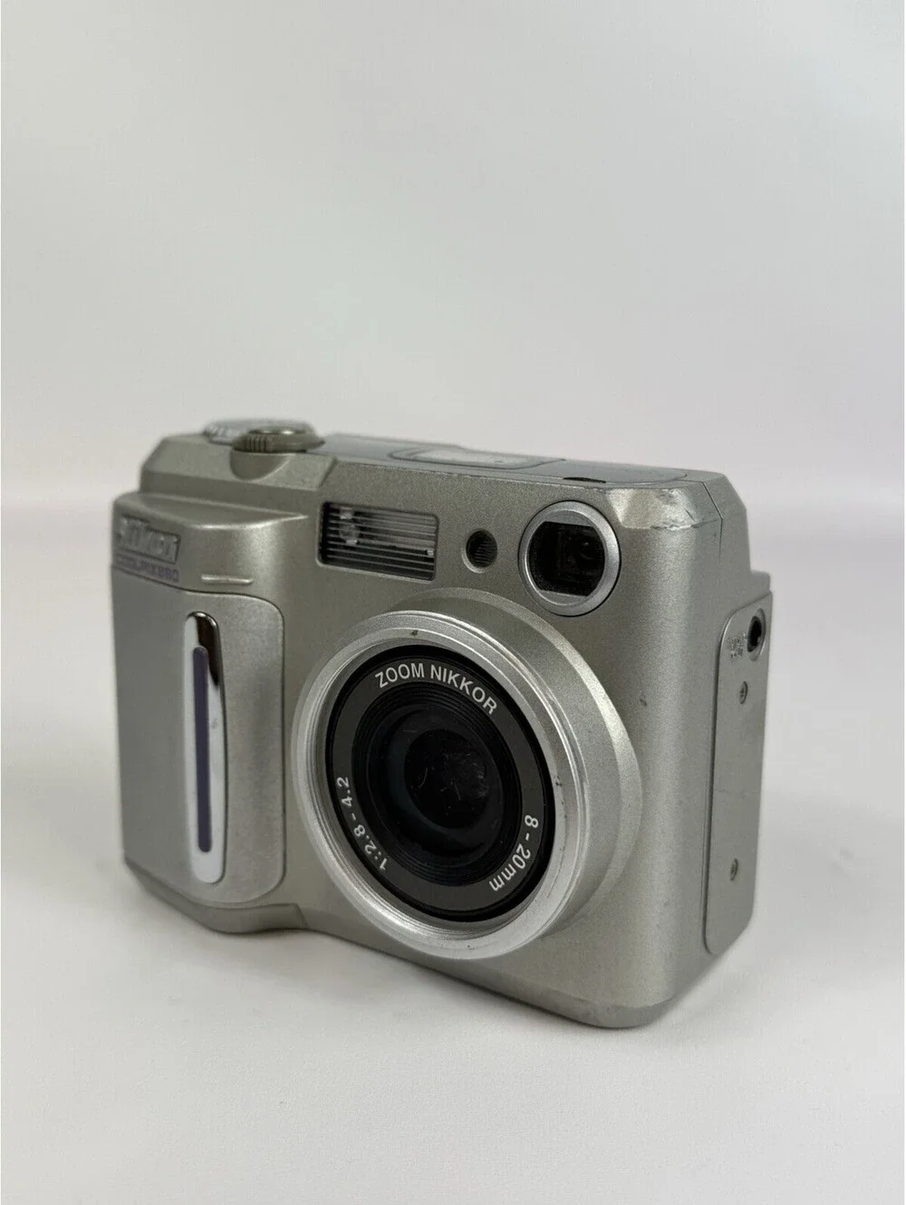 Nikon E880 Coolpix 880 Digital Camera 3.2MP 3.0x Optical Zoom Not Tested